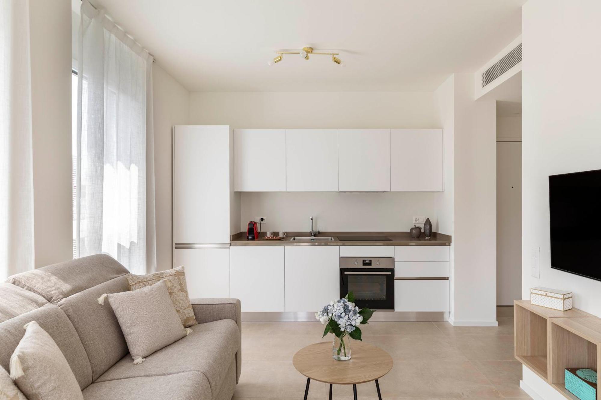Regalia Suites - Free Parking Lugano Ngoại thất bức ảnh