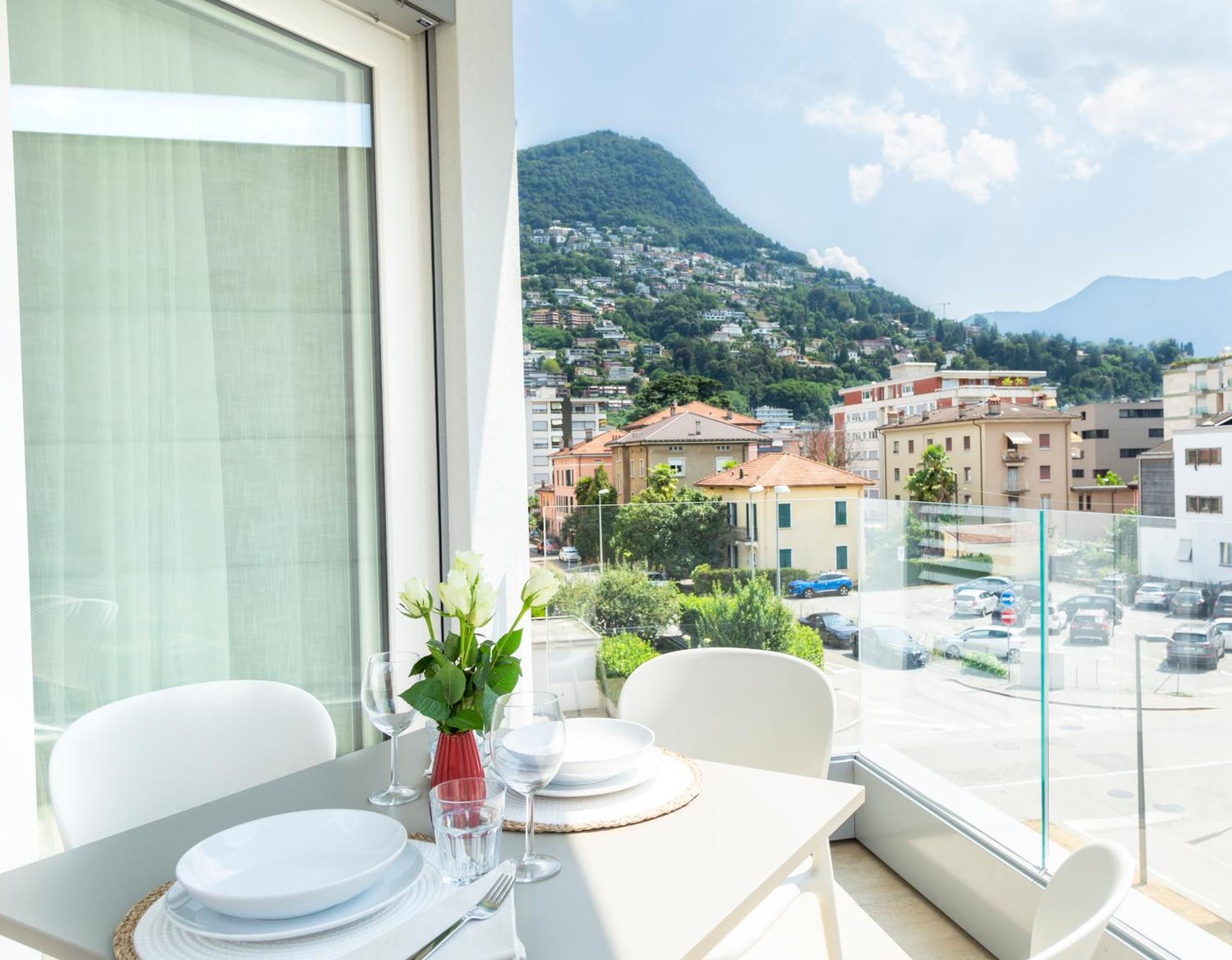 Regalia Suites - Free Parking Lugano Ngoại thất bức ảnh